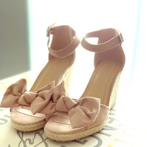Rose pink wedges